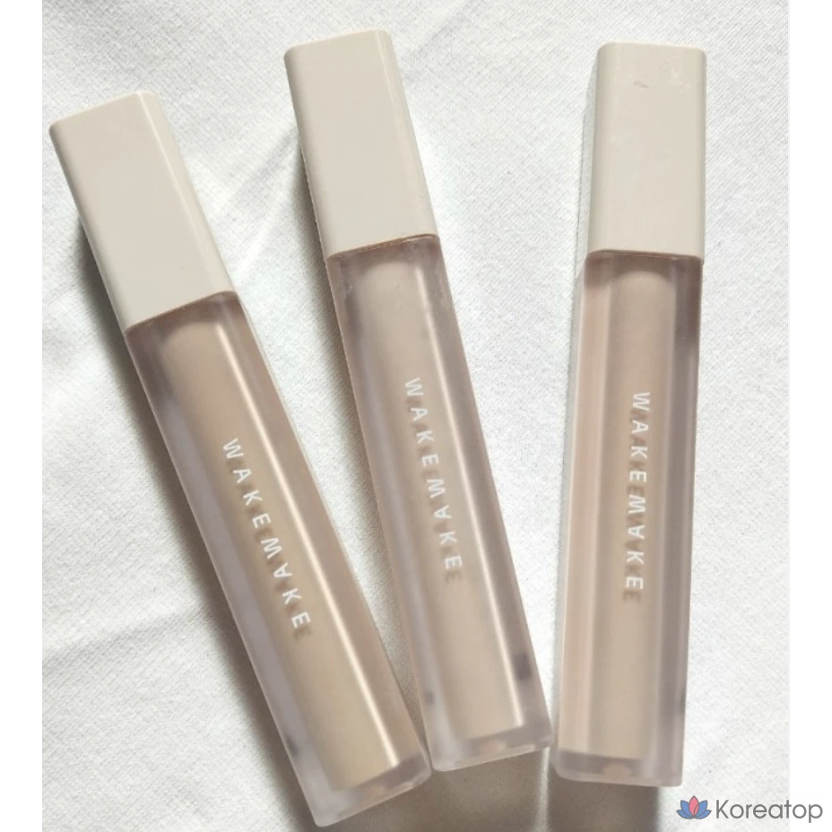 Гипоаллергенный консилер WAKEMAKE Defining Hypoallergenic, Radiant Skin Cover Concealer 22AD, Fair, 1 шт.