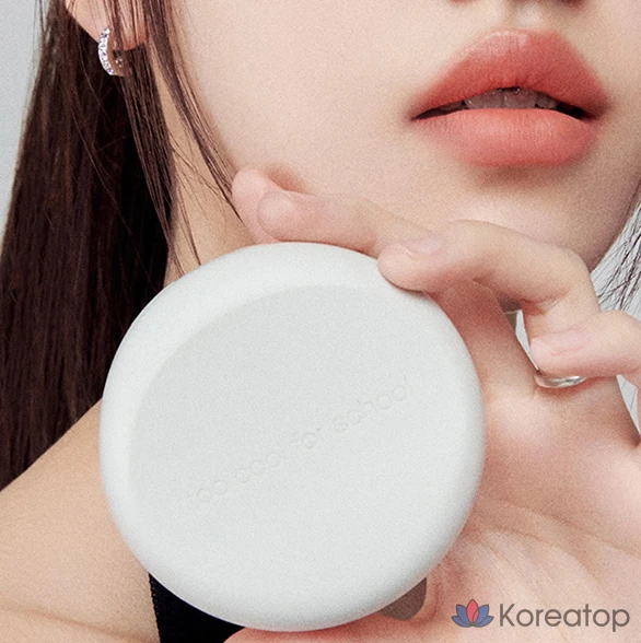 Тональный крем-кушон Too cool for school Art Class Studio De Tangt Fixing Cover Cushion Foundation, основной продукт 12 г + сменный блок 12 г, № 2W, теплый слоновый оттенок, 1 шт.