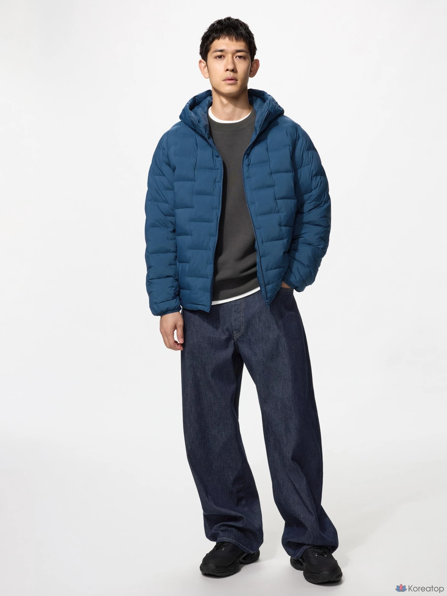 Джинсы Uniqlo EZY Barrel Jeans