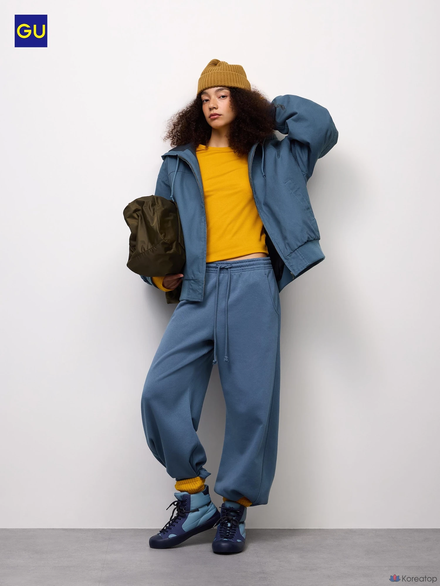 Брюки Uniqlo Sweat 3D Barrel Pants