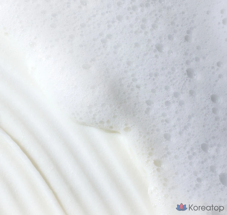 Очищающая пенка Innisfree Olive Vitamin E Real Cleansing Foam, 150 г, 150 мл, 1 шт.