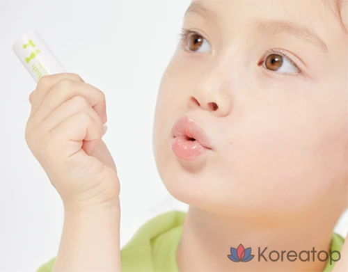 Успокаивающий бальзам для губ Milk Baobab для детей и младенцев, аромат яблока, 3,5 г, 1 шт.