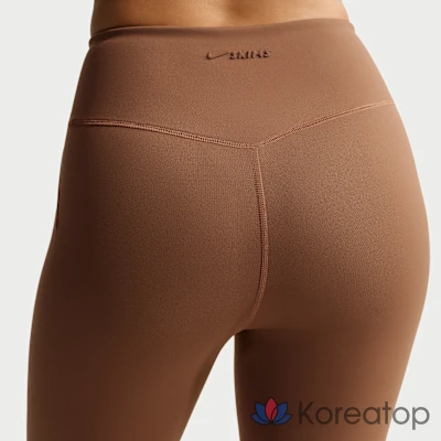 Велосипедки женские Nike Skims Matte High-Waist 7-inch Biker Shorts, фото 3