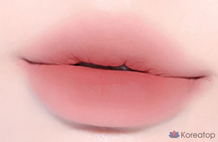 Блеск для губ Too Cool For School Sway Velvet Lip Tint, оттенок 01 Nude Whip, 1 шт., фото 3