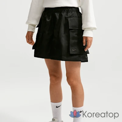 Шорты женские Nike Sportswear Loose Fit Mid-Rise Satin Cargo Shorts, фото 2