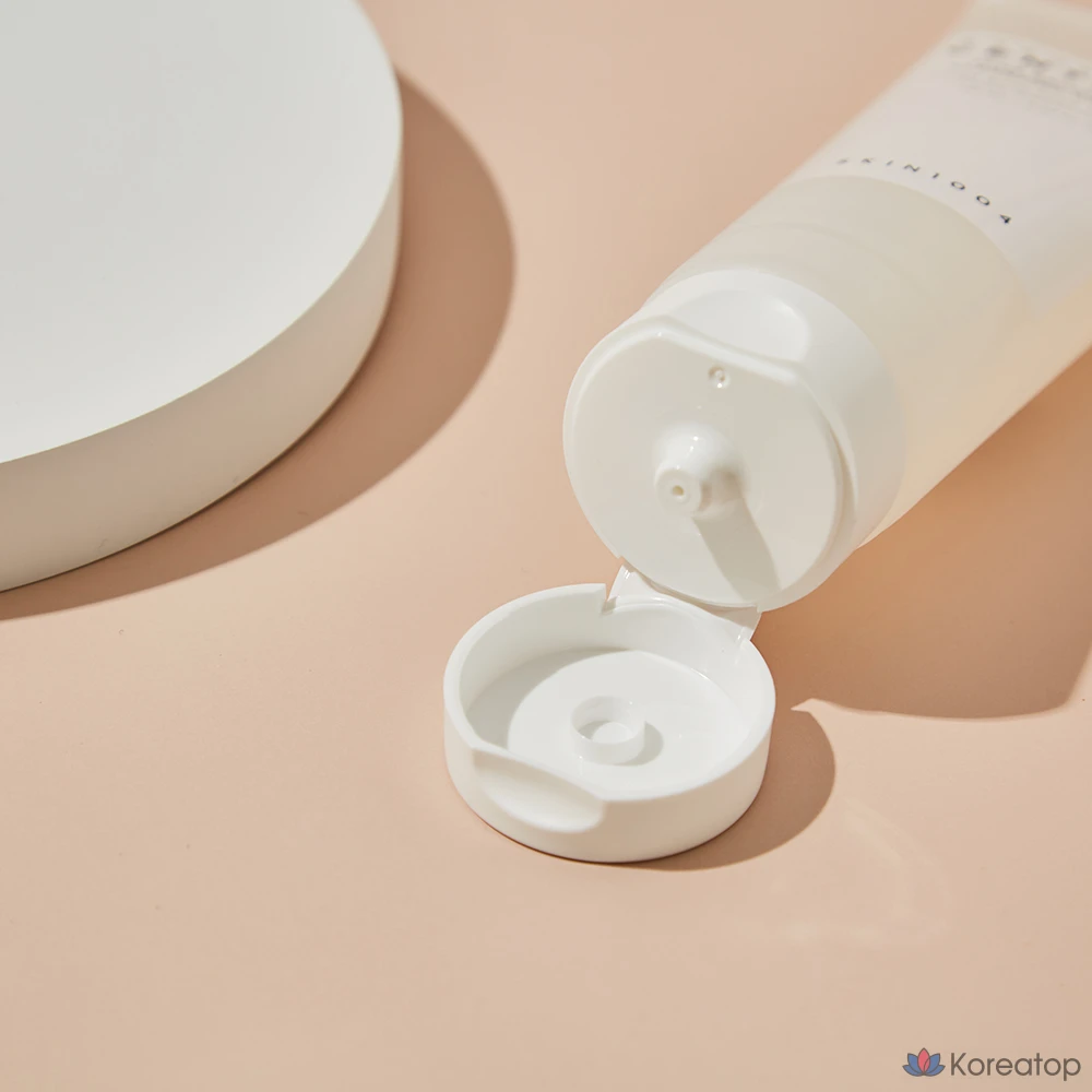 Очищающий гель-пенка Skin1004 Madagascar Centella Tone Brightening Cleansing Gel Foam, 125 мл, 1 шт.