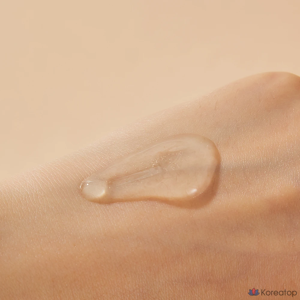 Очищающий гель-пенка Skin1004 Madagascar Centella Tone Brightening Cleansing Gel Foam, 125 мл, 1 шт.