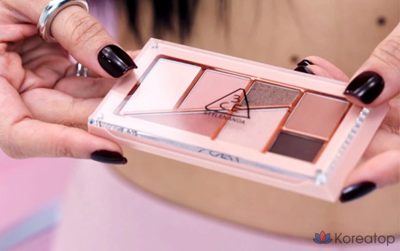 Палетка теней 3CE Layer It All, 1 шт., Mob Chic, фото 5