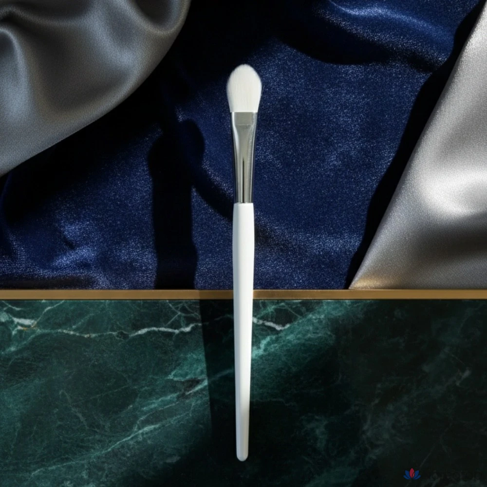 Кисть для контуринга носа Fillimilli Contouring Brush 857, 1 шт., фото 3