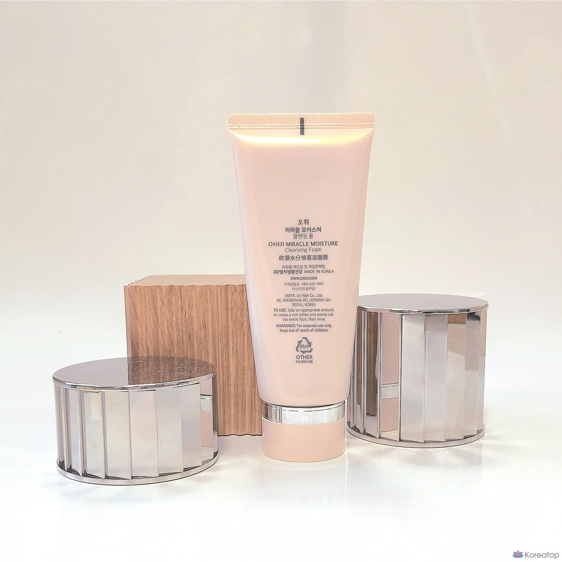 Очищающая пенка для лица Ohui Miracle Moisture, 200 мл, 1 шт.