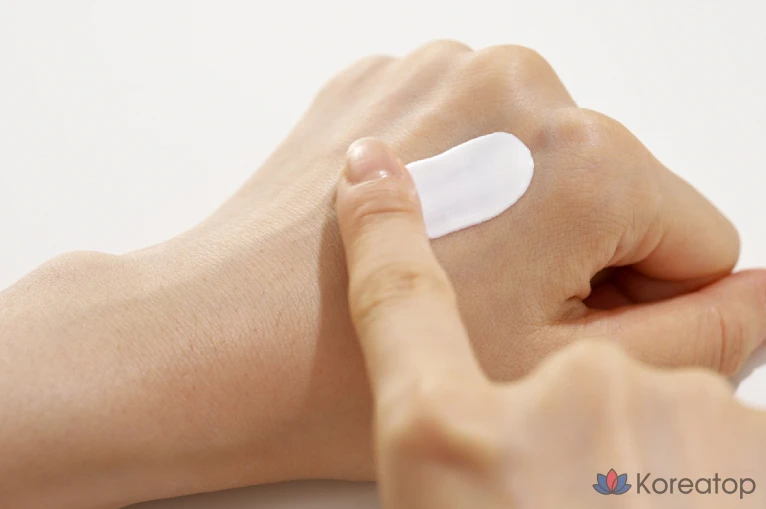 Солнцезащитный крем Isoi Super Mild Calming Sunscreen SPF50+ PA+++, 20 мл, 1 шт.