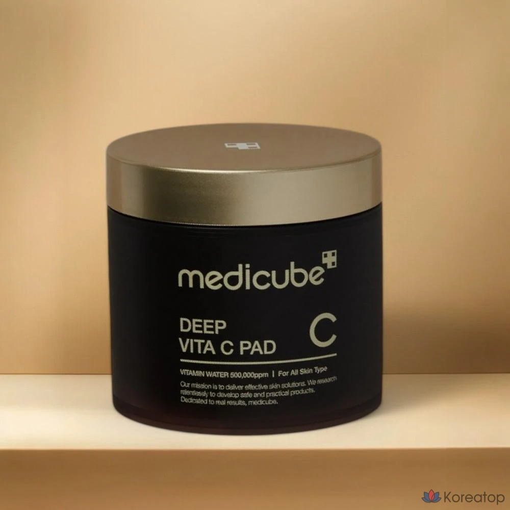 Отшелушивающие подушечки Medicube для кожи, склонной к веснушкам и несовершенствам, с витамином С, 70 листов, 150 г, 1 упаковка.