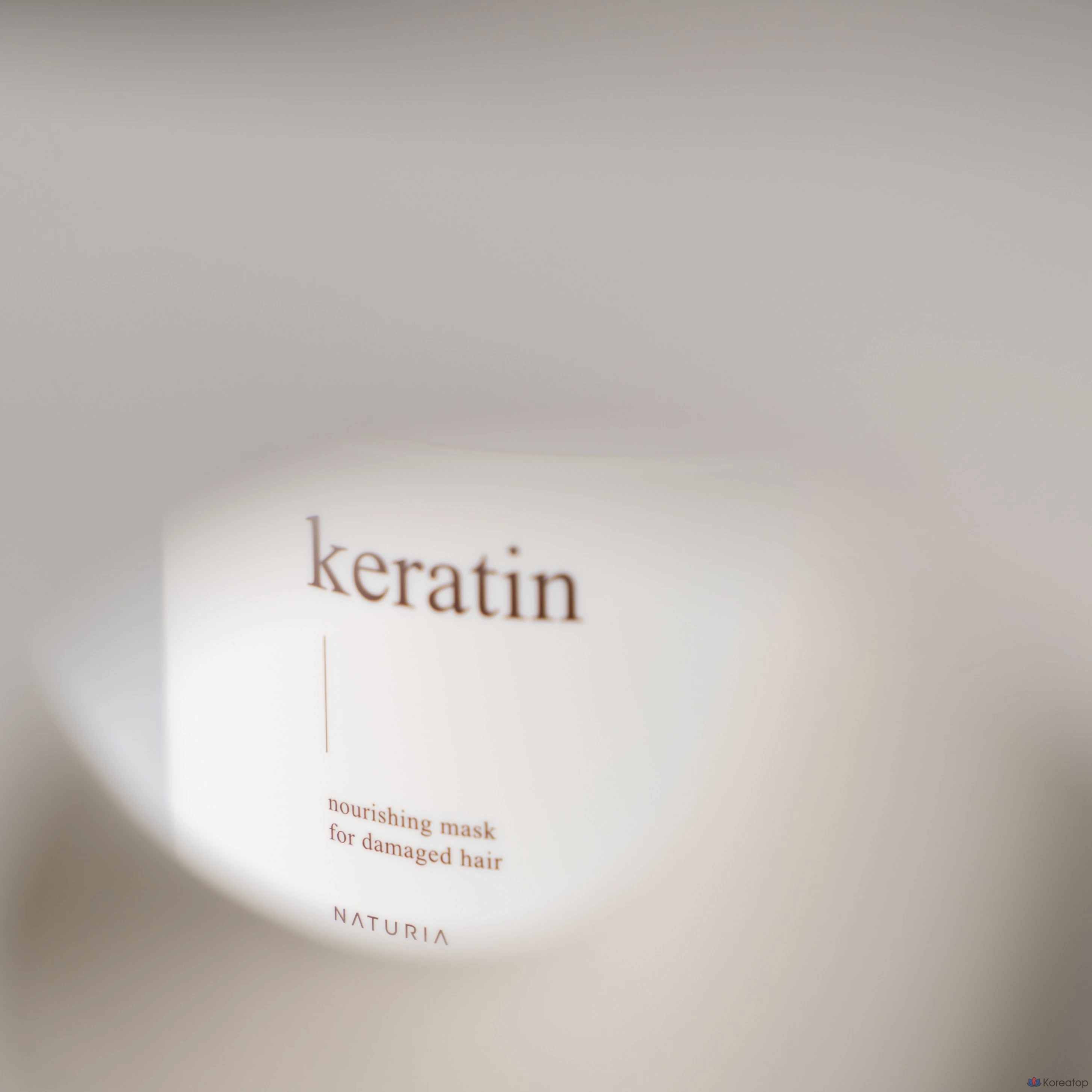 Питательная маска Naturia, 300 мл / Салонная протеиновая маска Cinderella Clinic для сильно поврежденных волос, 1 упаковка