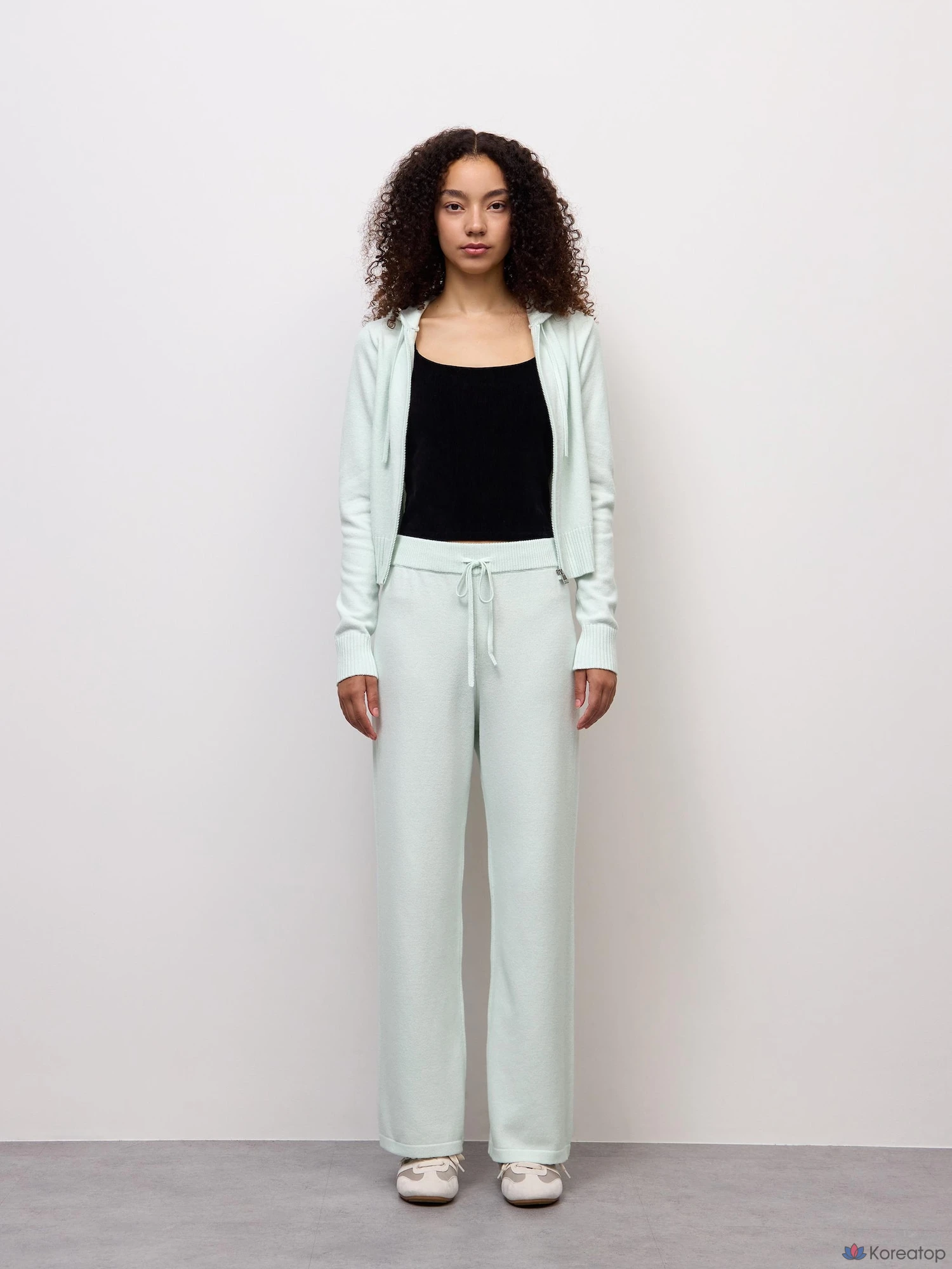 Брюки Uniqlo Knit Flare Pants