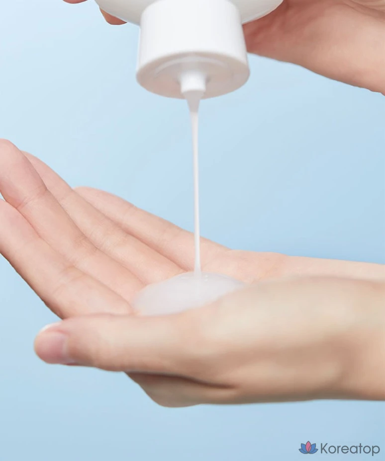 Тонер ILLIYOON Ceramide Ato Soothing Moisture Barrier, 250 мл, 1 шт.