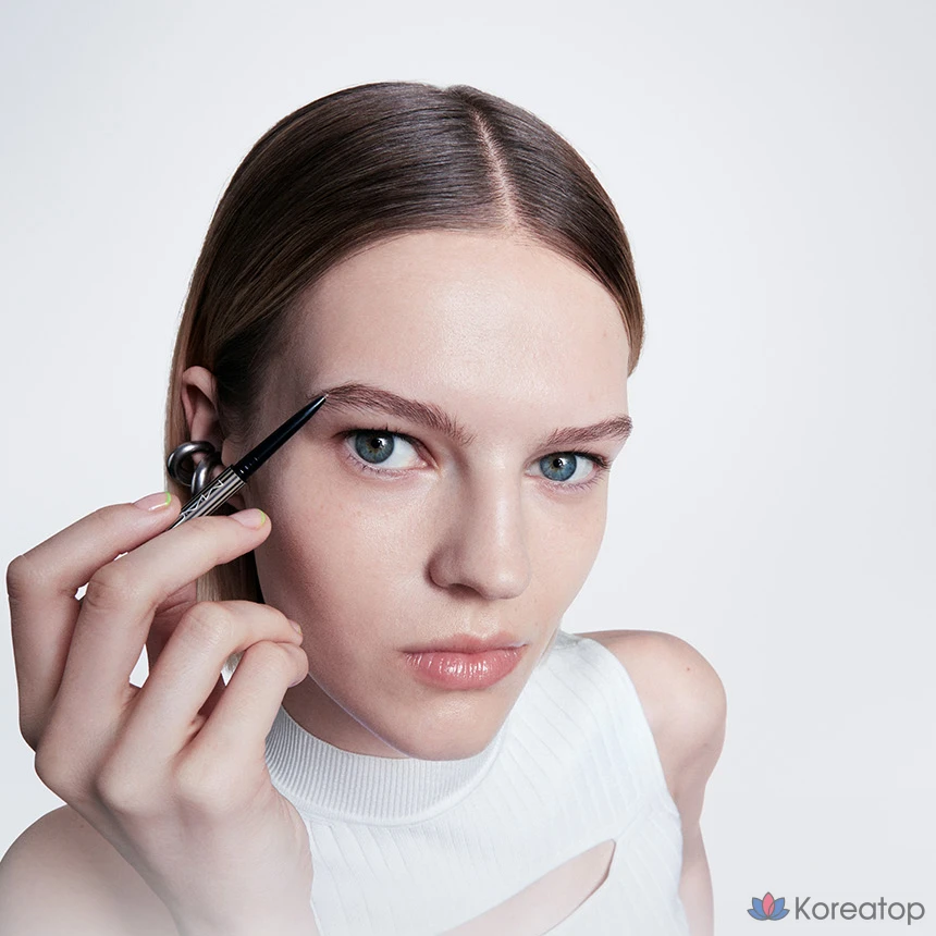 Бровный карандаш Mac Pro Brow Definer Tip Brow Pencil, оттенок Fling, 1 мм, 1 шт., фото 3