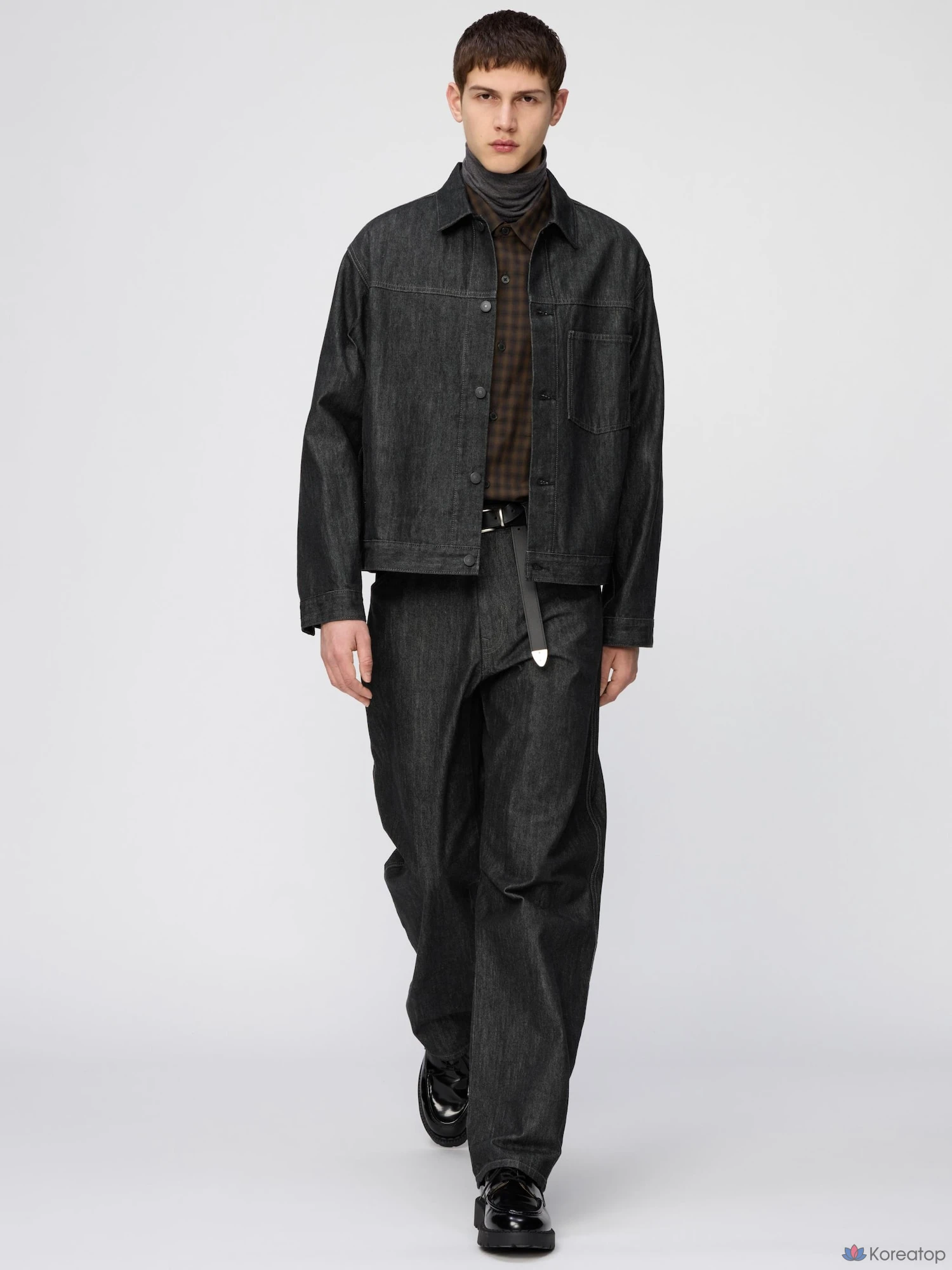 Джинсовая куртка Uniqlo Denim Trucker Jacket
