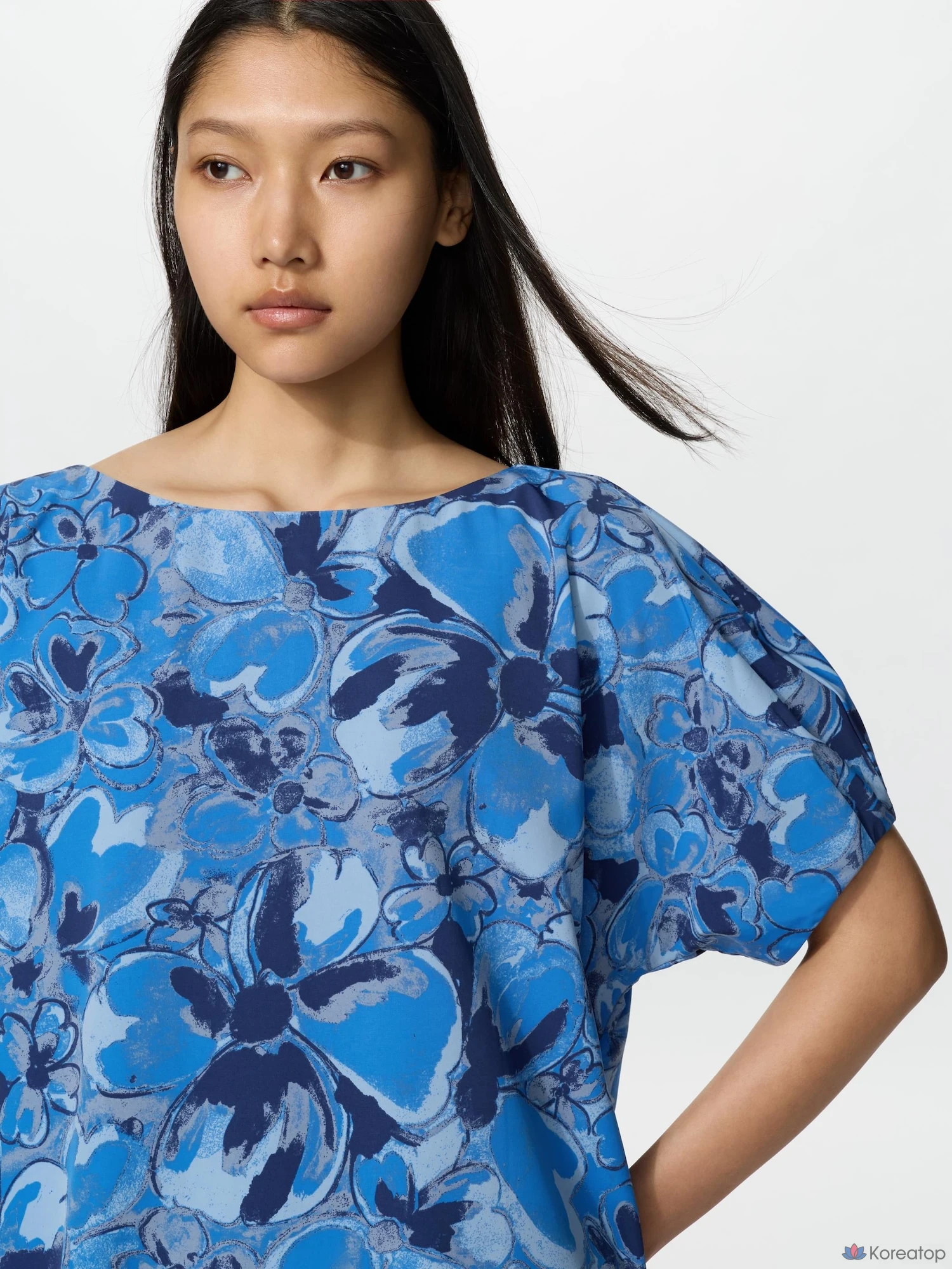 Платье Uniqlo Relax One-Piece Short Sleeve Print