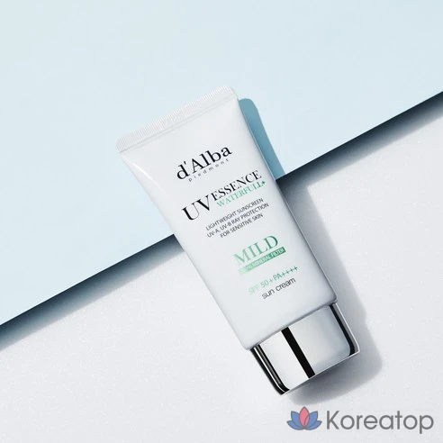 Солнцезащитный крем для чувствительной кожи Dalva Waterpool SPF50+ PA++++, 50 мл
