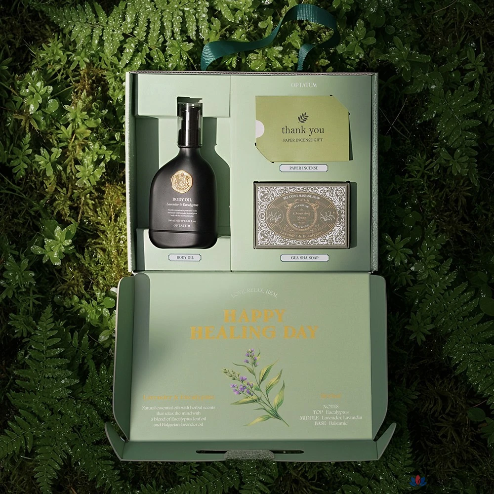Набор для ухода Optatum Vegan Body Oil &amp; Gua Sha Soap Gift Set, 1 шт.