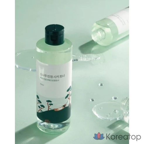 Успокаивающий тоник для лица с экстрактами сосны и центеллы Round Lab Pine Calming Cica Toner, 250 мл