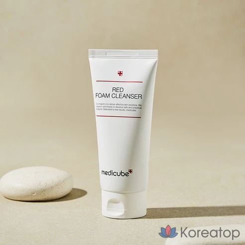 Medicube Красная очищающая пенка, 120 мл, 1 шт.