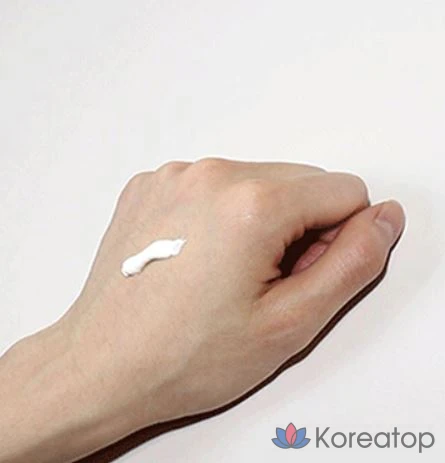 Солнцезащитный крем 9wishes Sun Moisturizer SPF50+ PA+++, 50 мл, 1 шт.