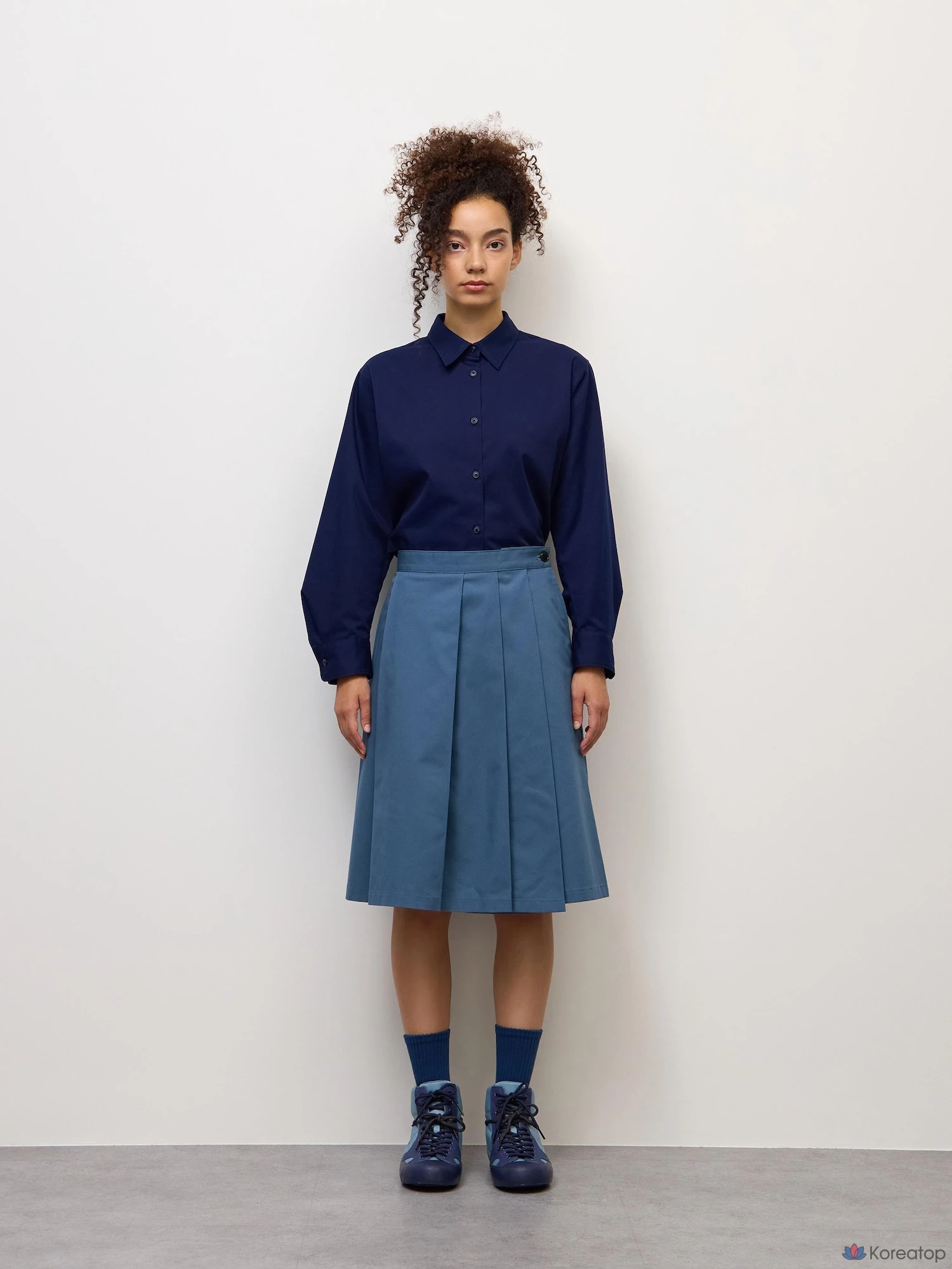 Юбка-миди Uniqlo Chino Pleated Midi Skirt