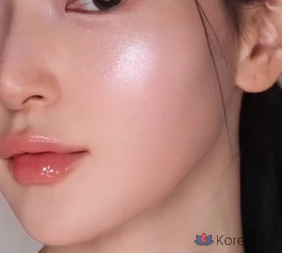 Хайлайтер 2an Pure Glossy Highlighter, оттенок IV01 Sugar Veil, 2.7 г, 1 шт., фото 6