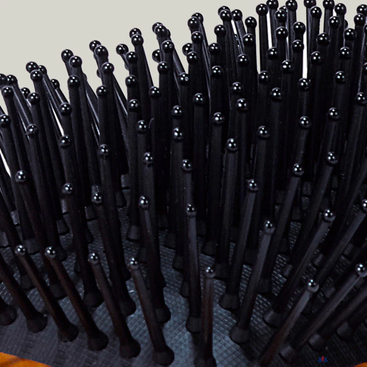 Деревянная щетка для волос Aromatica, маленькая, из дерева, 1 шт.