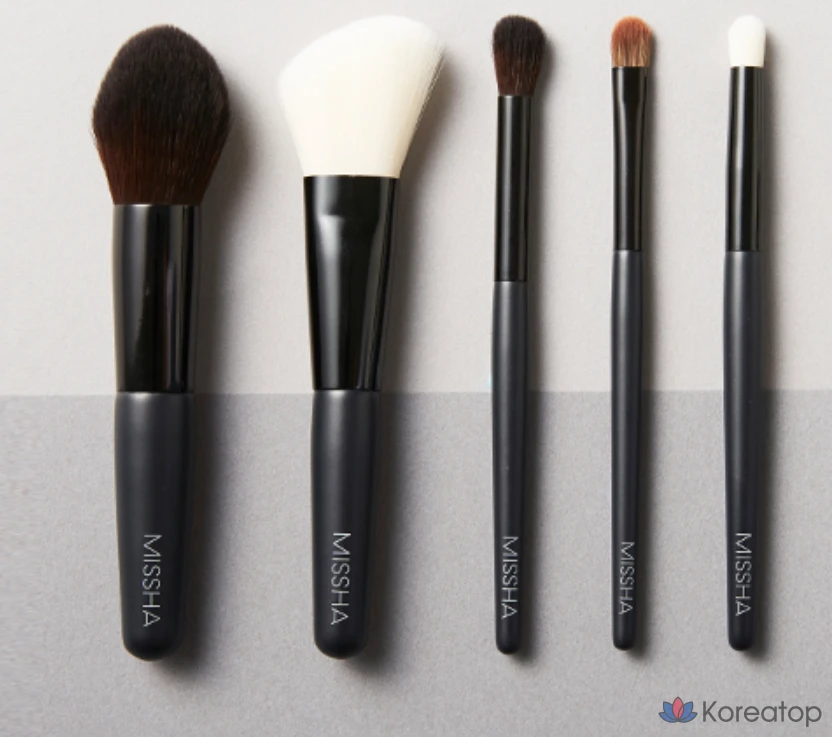 Набор мини-кистей Missha Artistool To Go