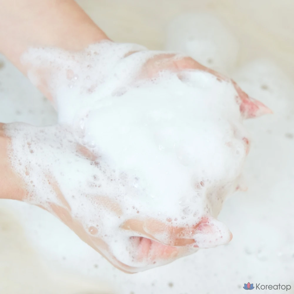 Охлаждающее средство для умывания Akei Derma+ Homme Antiluxe All-in-One для мужчин, 550 мл, 1 шт.