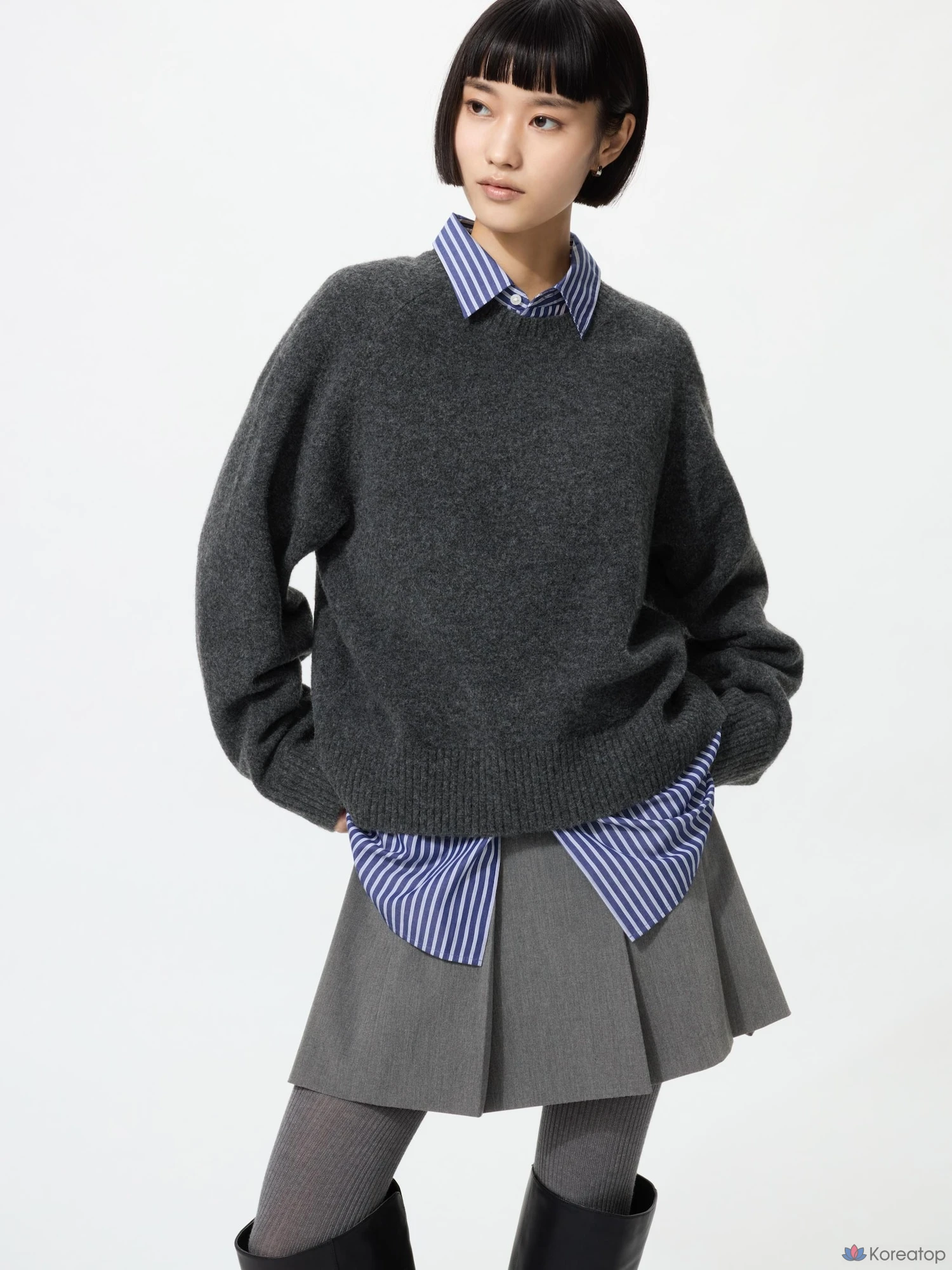 Свитер Uniqlo Souffle Yarn Crew Neck Sweater
