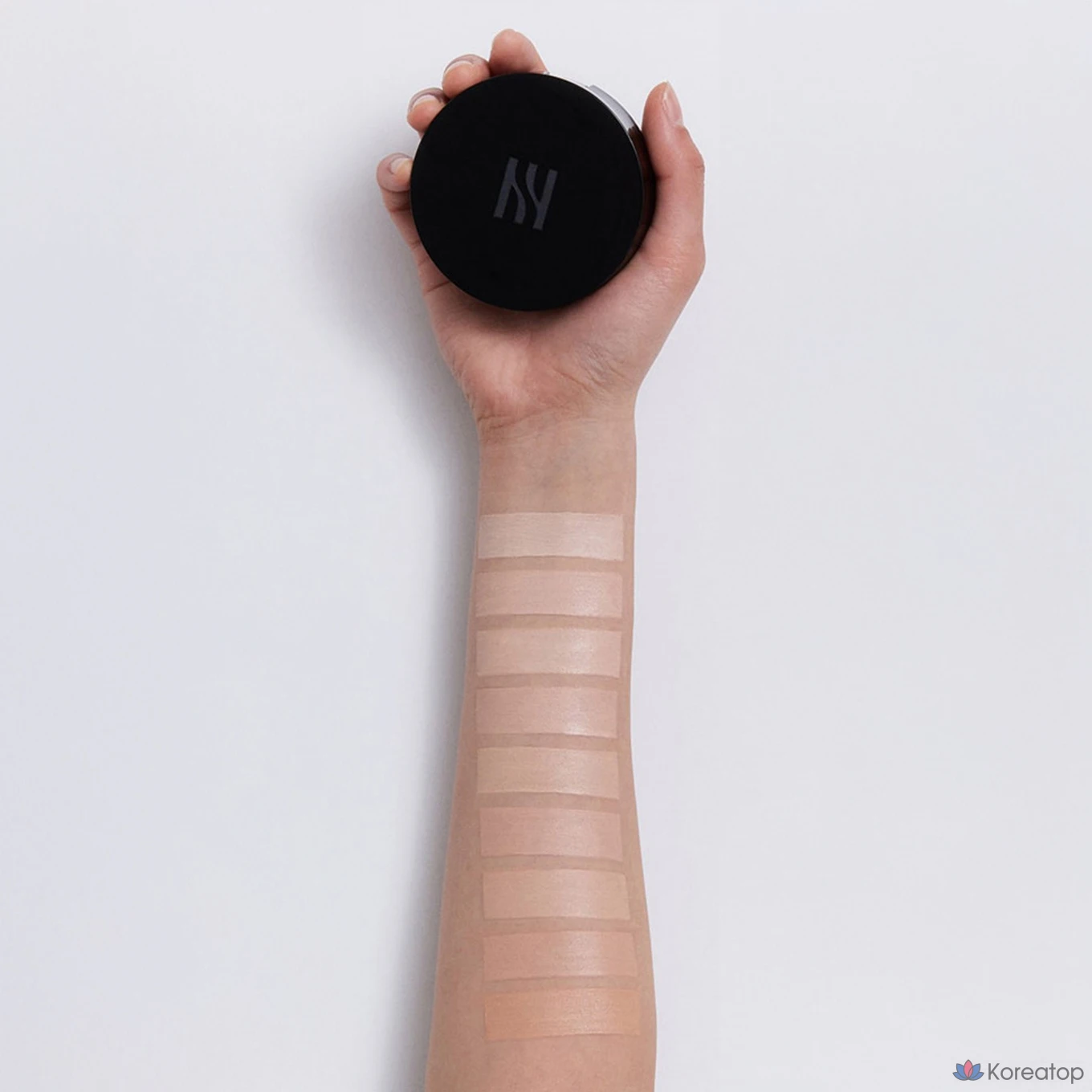 Кушон Hera Black Cushion Foundation Duo SPF34 PA++, оттенок 17N1, 15 г + 15 г, 1 шт., фото 7
