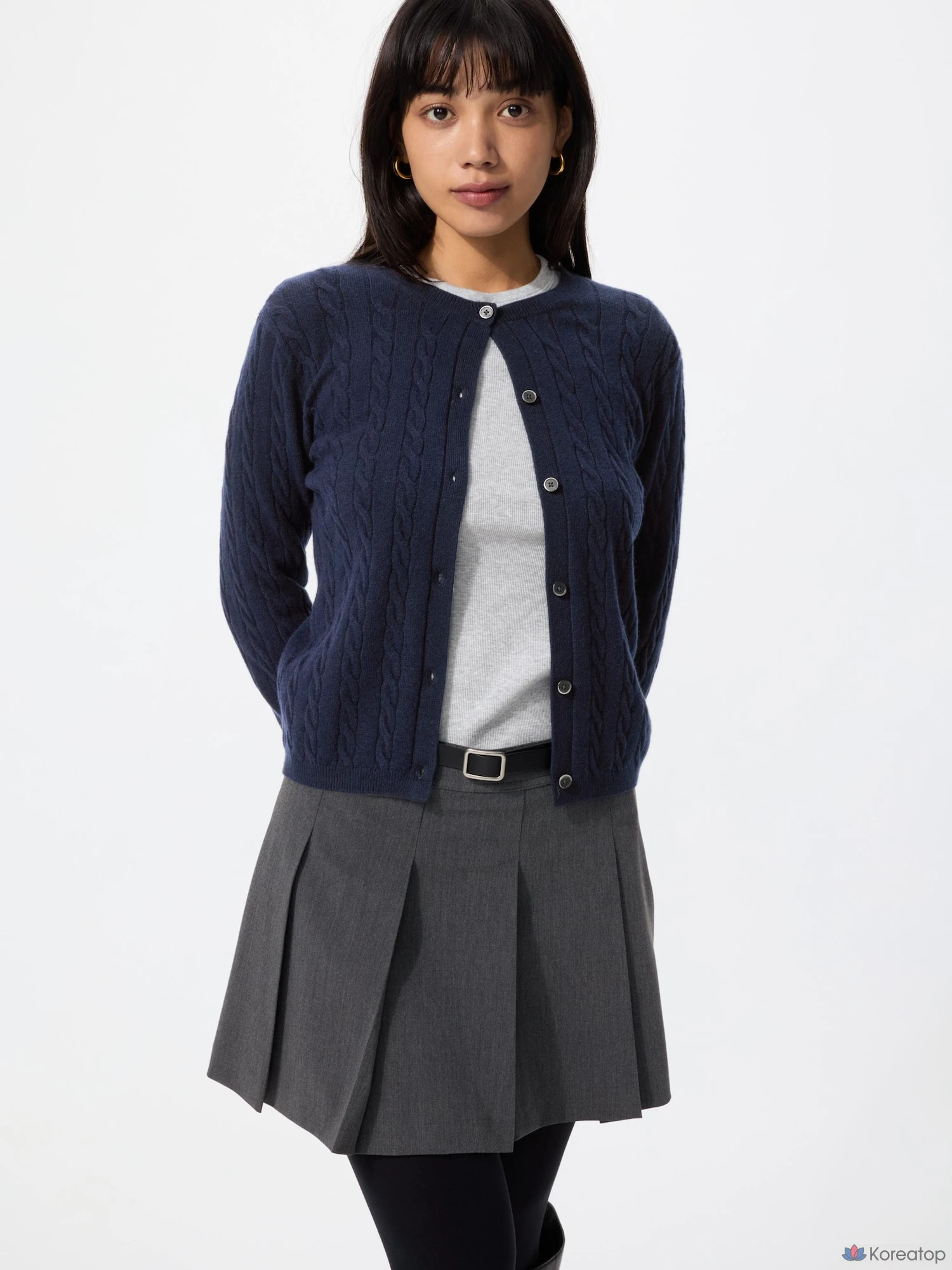 Кардиган Uniqlo Cable Crew Neck Cardigan
