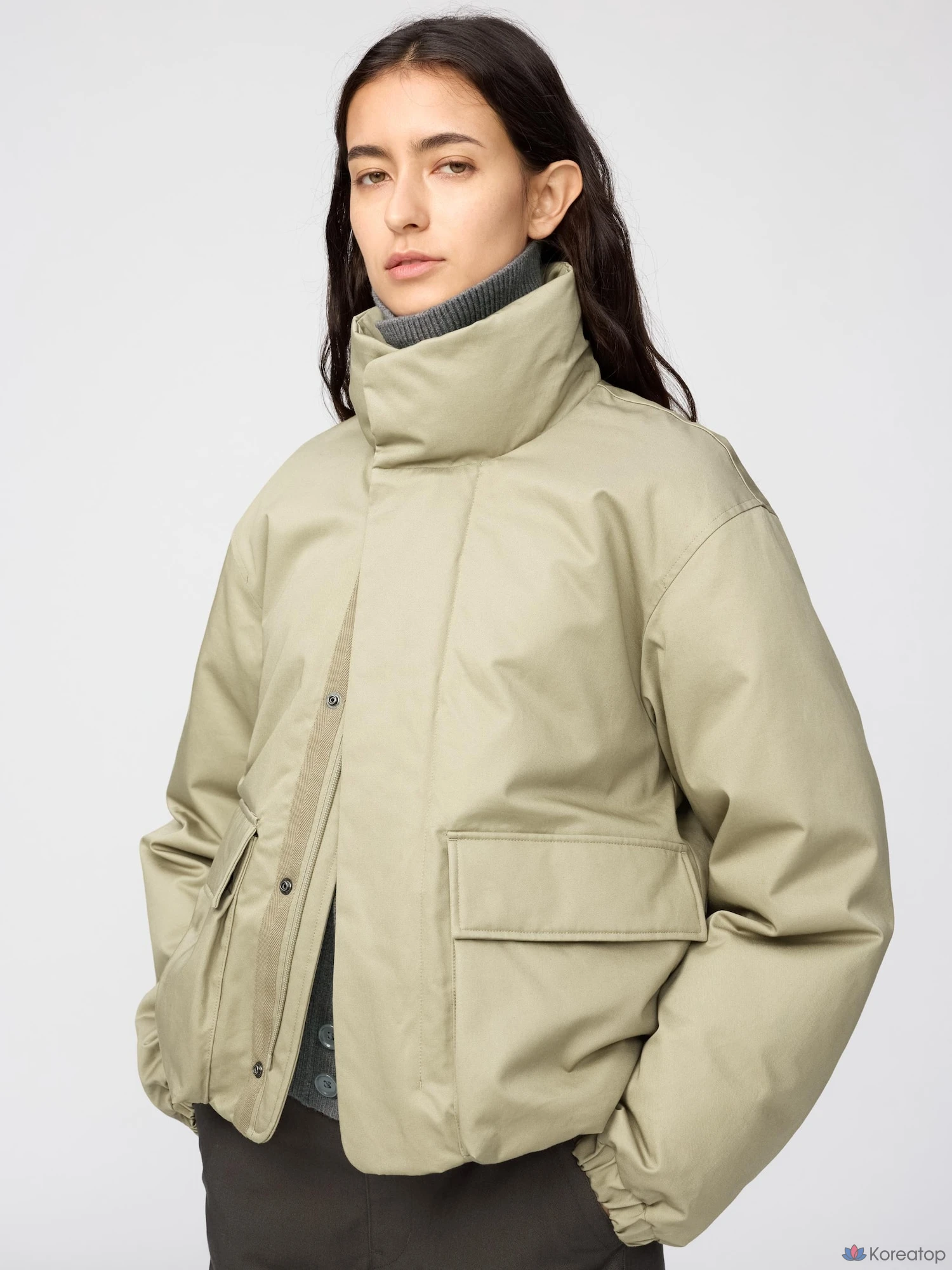 Пуховая куртка Uniqlo Hybrid Down Short Jacket