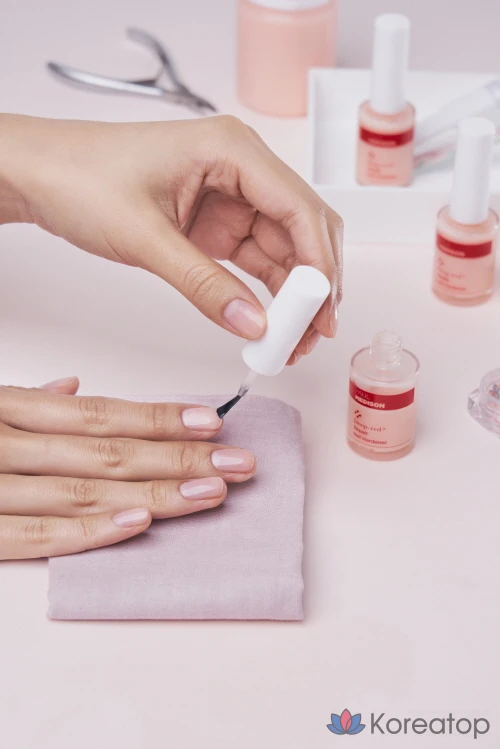 Питательное средство для ногтей PAUL MEDISON Deep Red Repair Nail Nutrition, 15 мл, 1 шт.