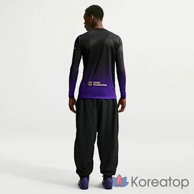 Футбольная футболка мужская Nike FC Barcelona 2026/27 Stadium Away Kobi Dri-FIT Long-Sleeve Replica Jersey