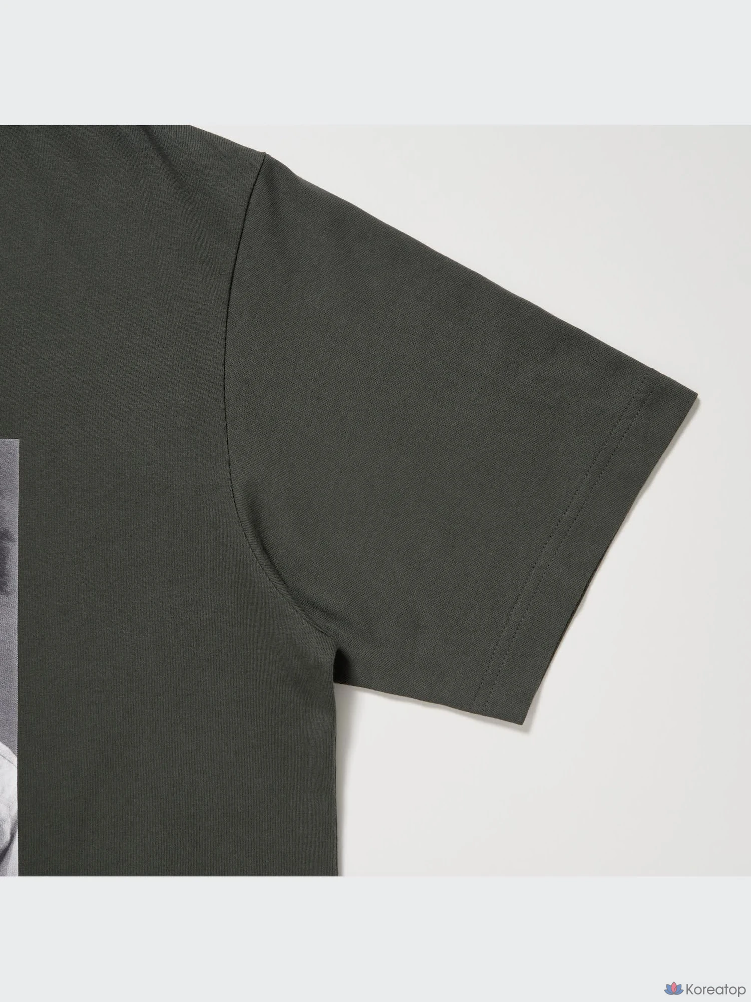 Футболка Uniqlo PEACE FOR ALL Graphic T Regular Fit Basquiat