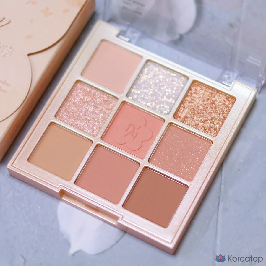 Палитра теней для век Dasique Shadow Palette, оттенок Golden Flower, 1 шт.