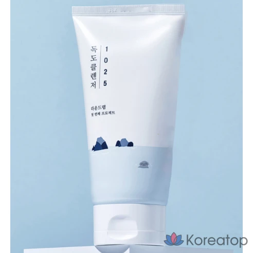 Очищающая пенка для умывания с морской водой Round Wrap 1025 Dokdo Cleanser, 150 мл