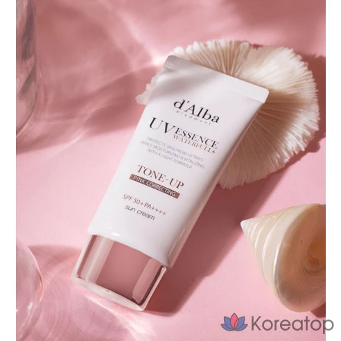 Cолнцезащитный крем для осветления тона Dalva Waterpool Toneup SPF 50 + PA++++, 50 мл