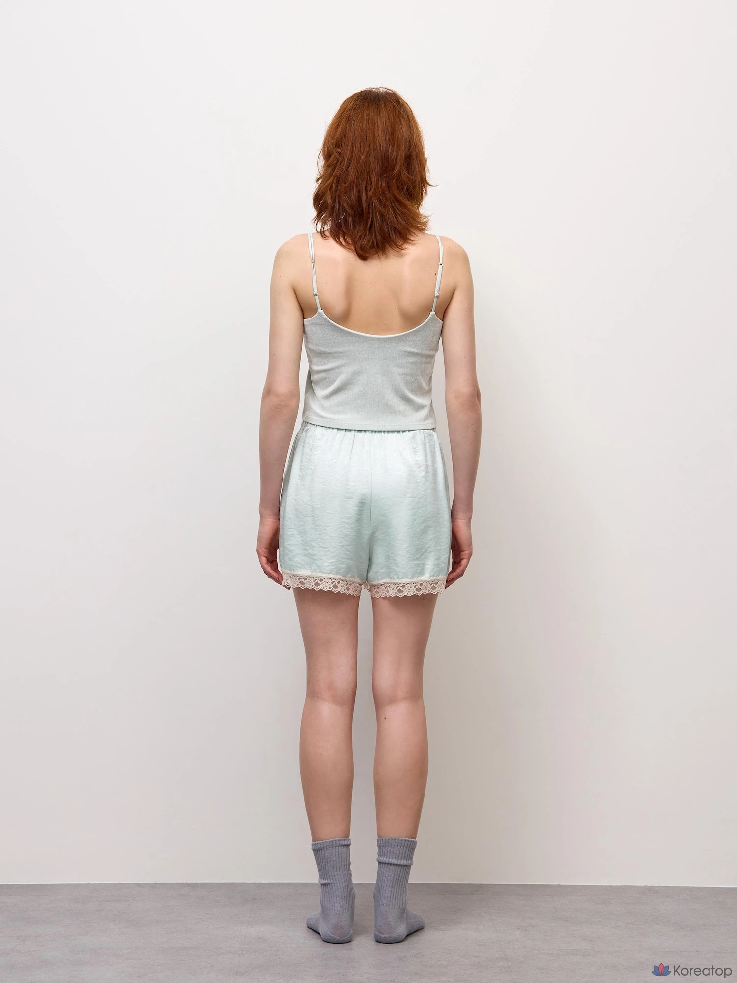 Шорты Uniqlo Satin Relax Shorts