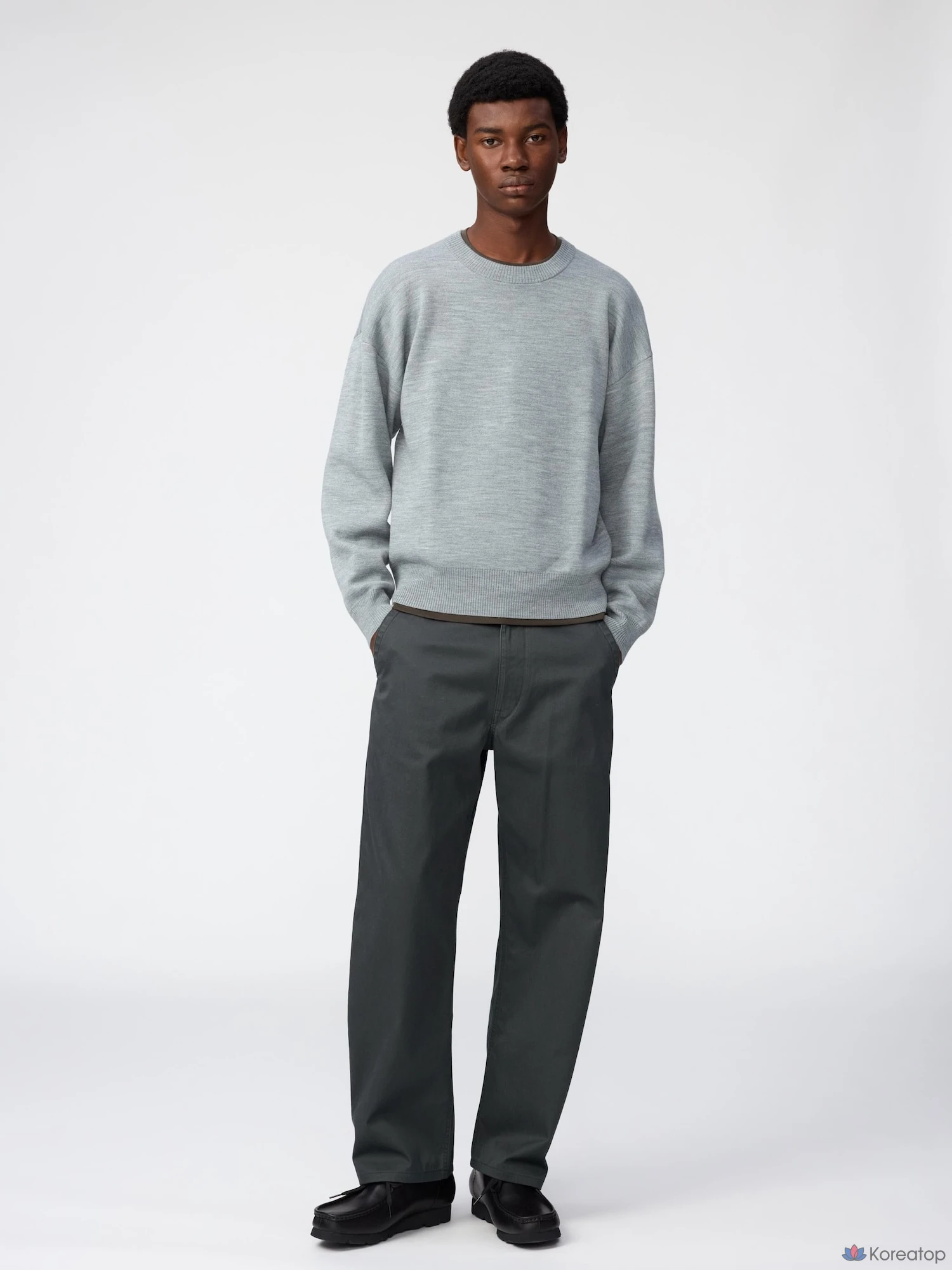 Свитер Uniqlo Double Face Crew Neck