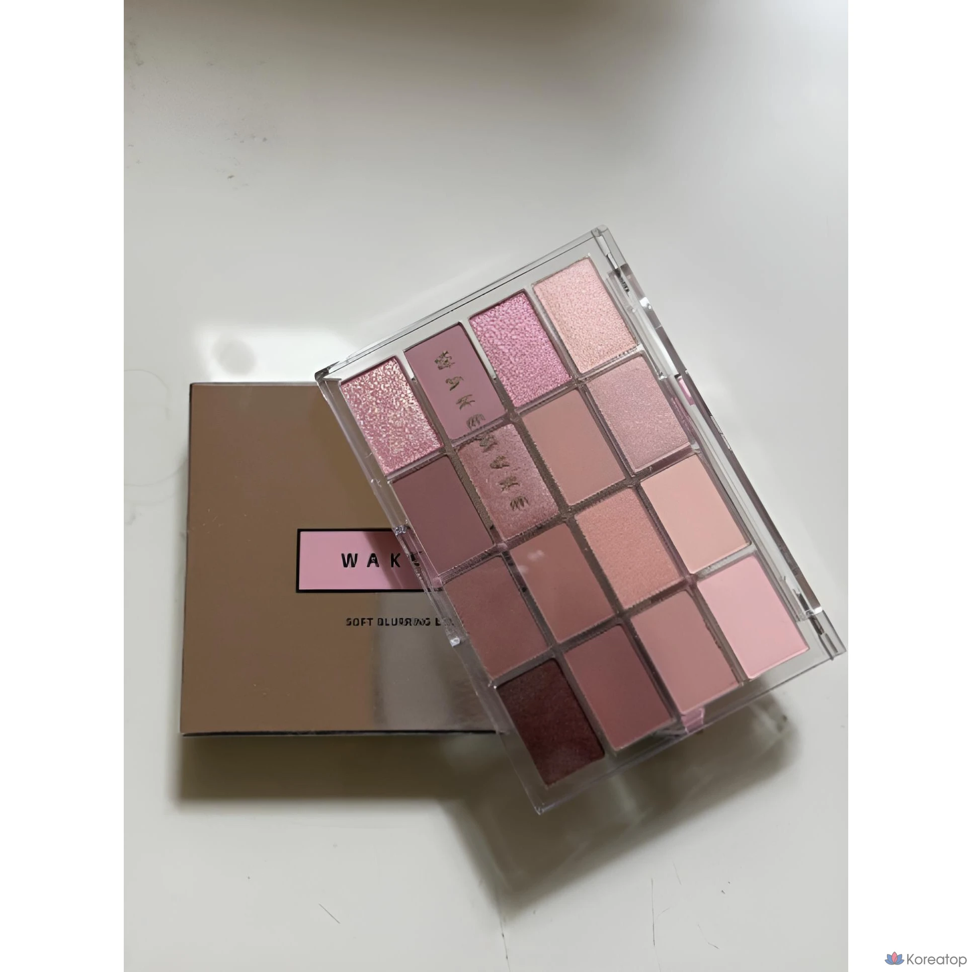 Палетка теней для век WakeMake Soft Blurring Eye Palette, оттенок 04 Lavender Blurring, 1 шт., фото 3