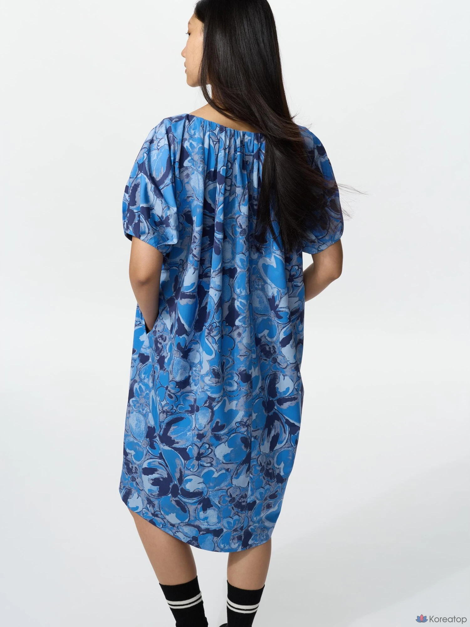 Платье Uniqlo Relax One-Piece Short Sleeve Print