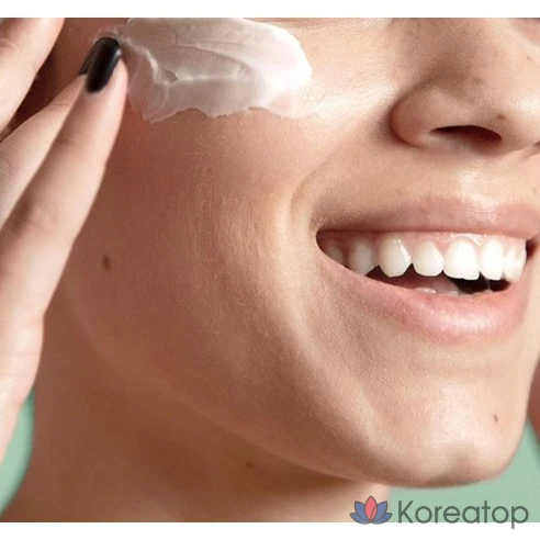 Солнцезащитный крем Dermafactory Mild Cypress SPF50+ PA++++