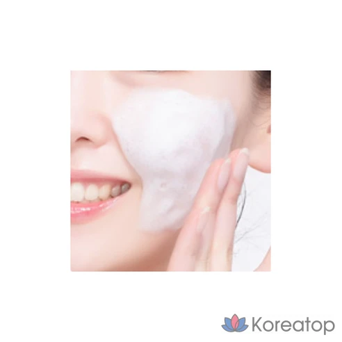 Очищающая масляная пенка для умывания Max Clinic Purity Talk Brightening