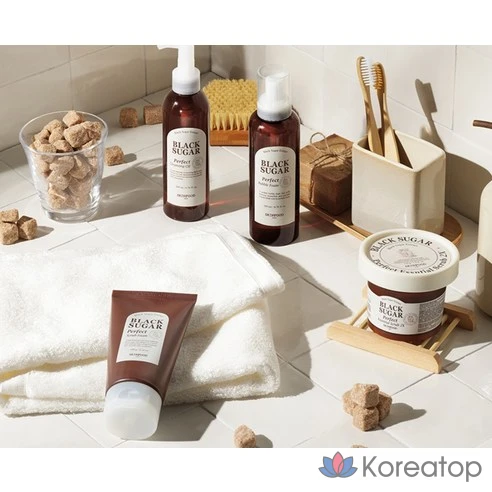 Эфирный скраб для любого типа кожи Skinfood, 210 г