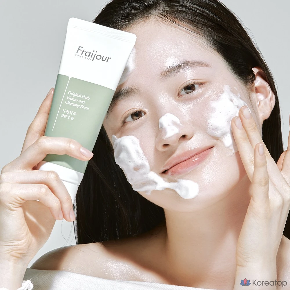 Очищающая пенка Fraijour Original Herb Natural Mugwort Cleansing Foam, 150 мл, 1 шт.